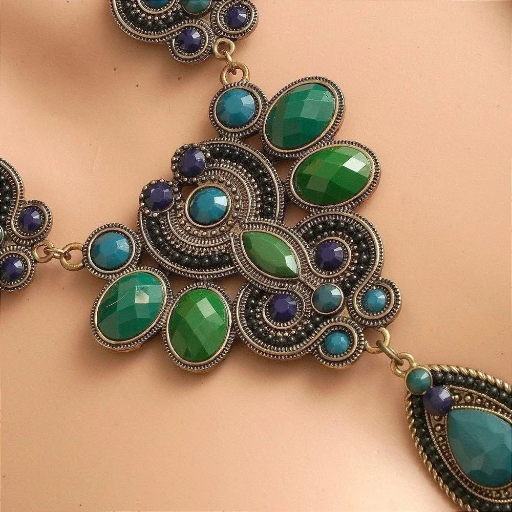 Vintage Style Green Teal Statement‎ Bib Necklace Antique Gold Tone Boho Jewelry
